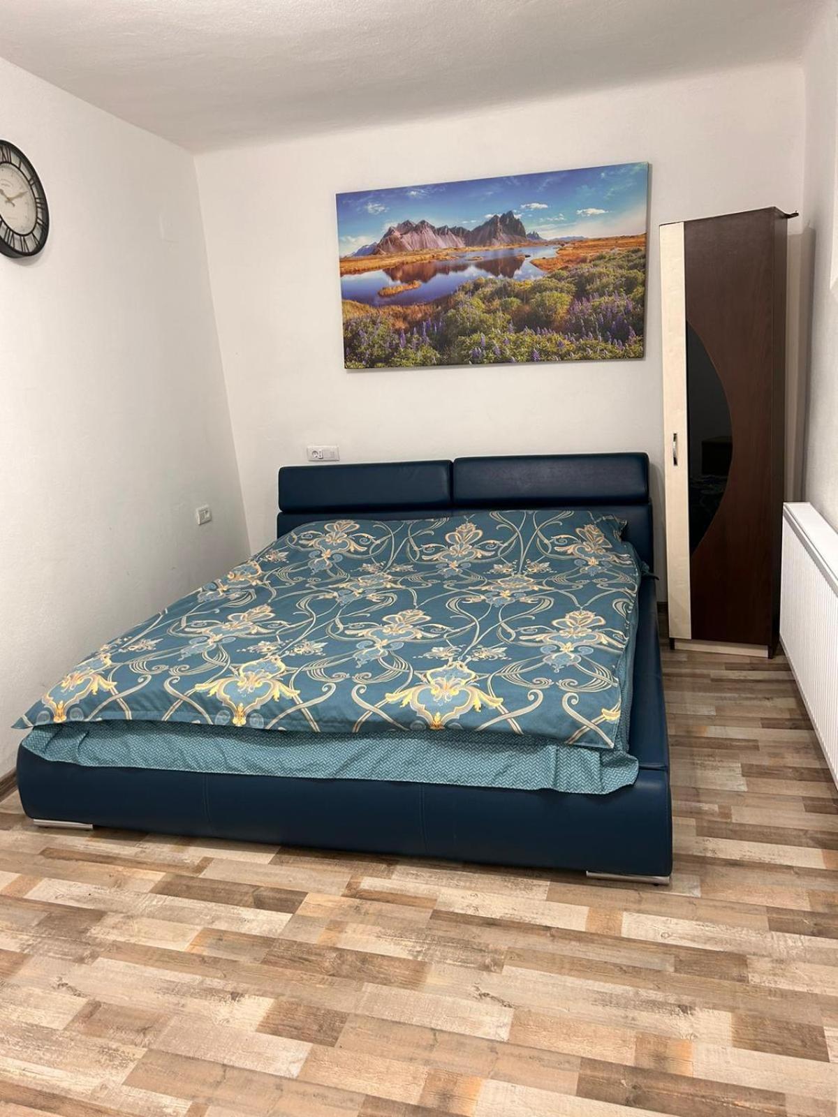 Apartament Diaconu Coresi Apartment Brasov Bagian luar foto