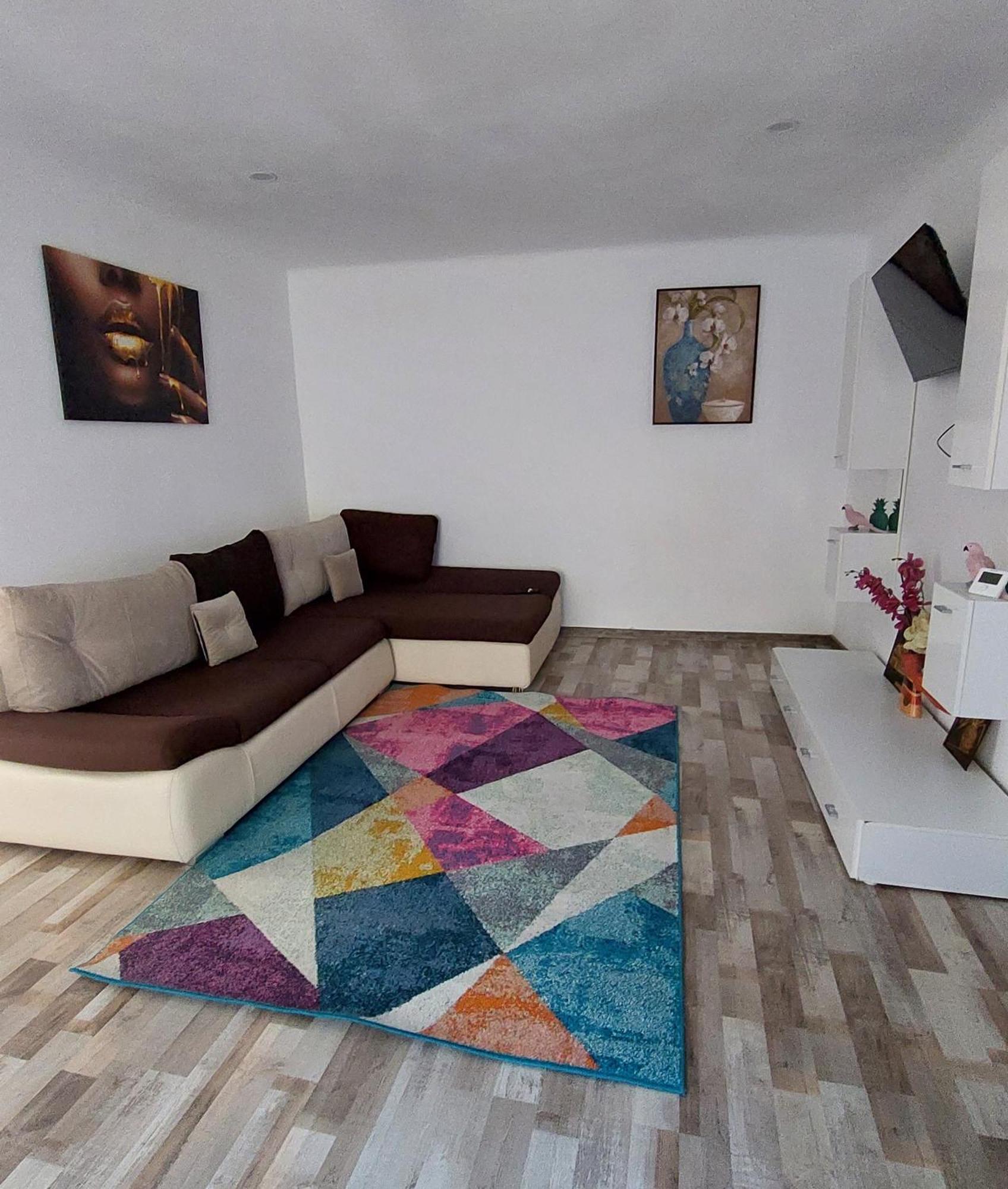 Apartament Diaconu Coresi Apartment Brasov Bagian luar foto